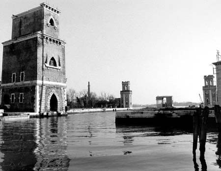 Panoramica della Porta Nuova con la Torre del 1811